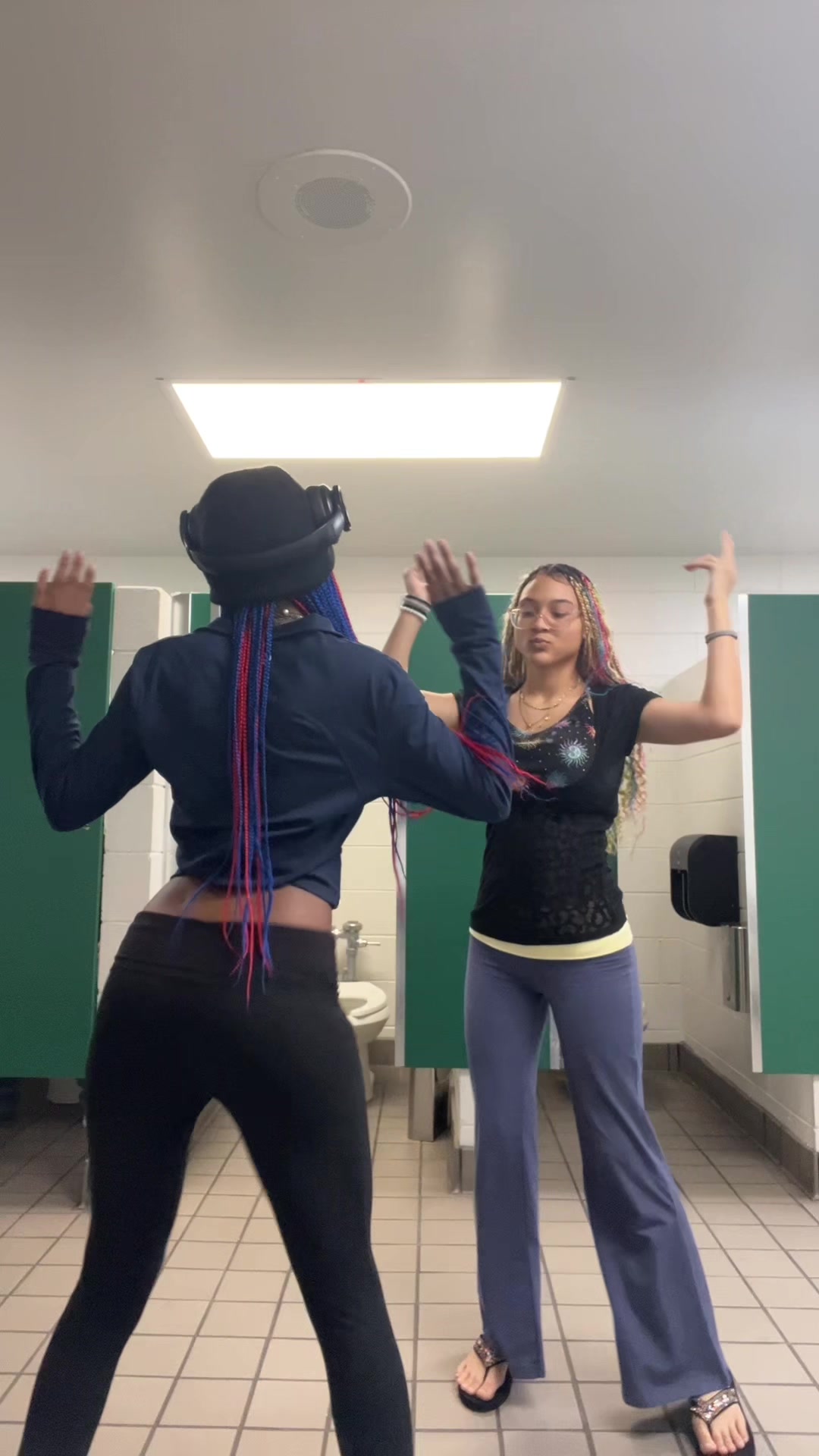 @Diaryofayounglitbih