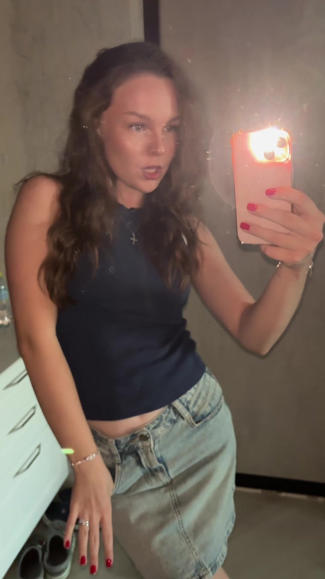 @М.