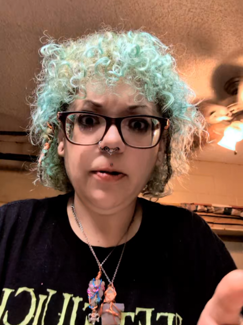 @FluffyCalamity ๐ ๐๐ฆ๐ง๐ง๐งน