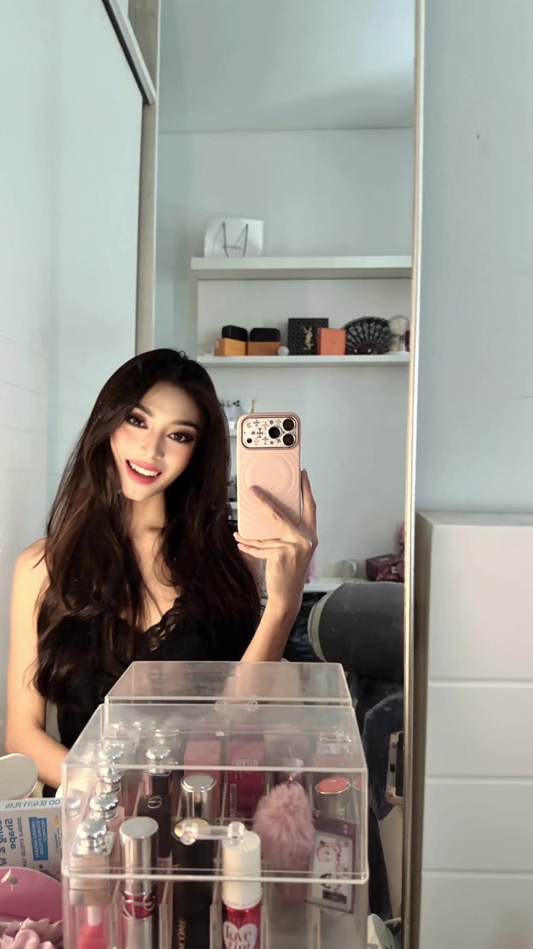 @𝐆𝐫𝐚𝐭𝐢𝐚𝐯𝐢𝐜𝐭𝐨𝐫𝐢𝐧𝐞