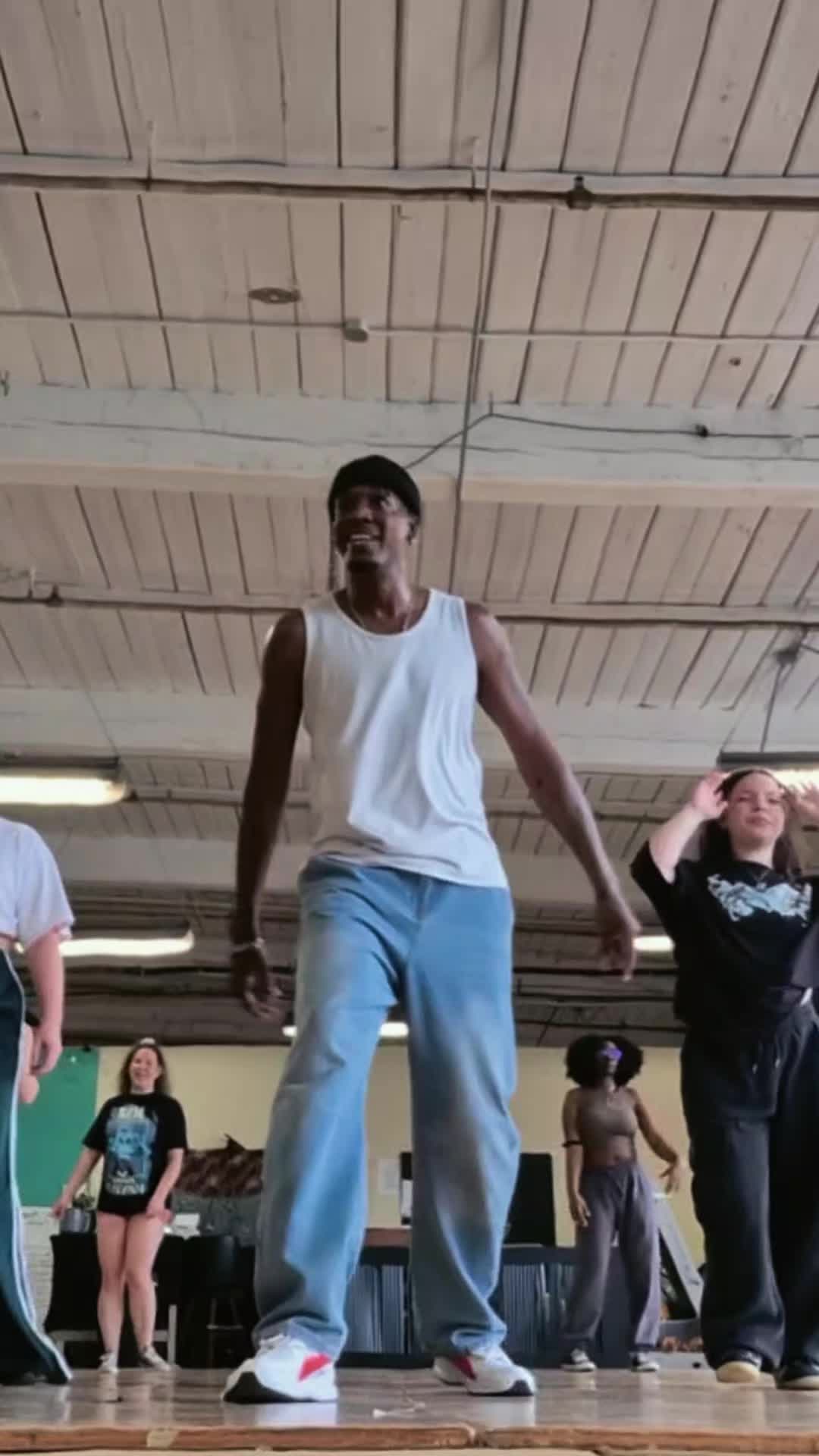 @Dancemachine