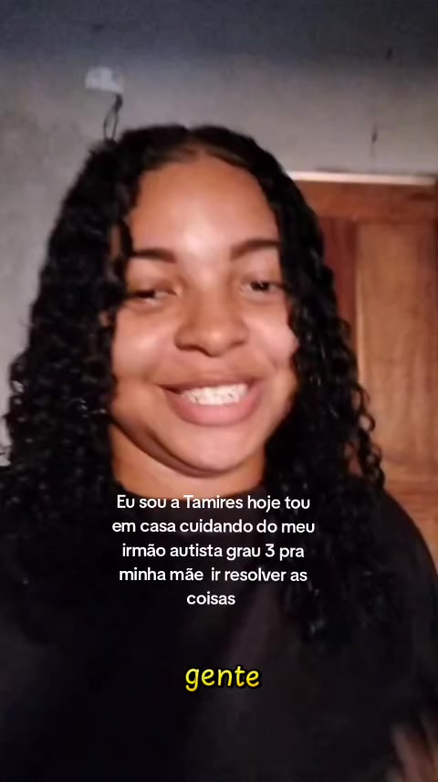 @Patr&iacute;cia m&atilde;e de 3 autistas