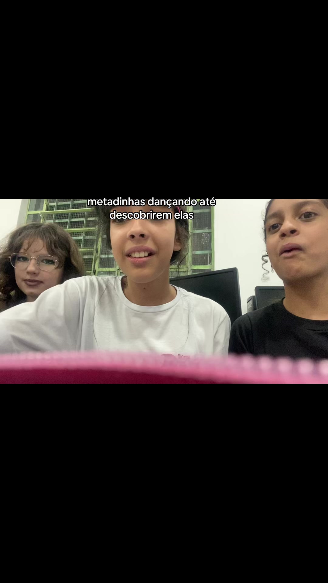 @oq as metadinhas est&atilde;o fazendo