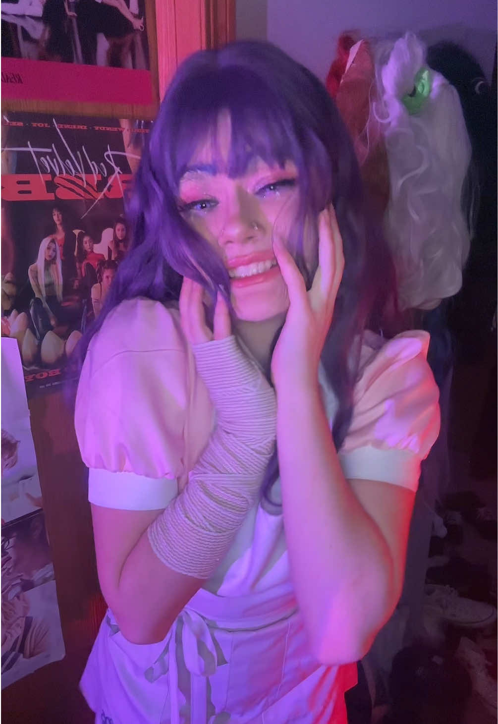 @Beeisbonkers