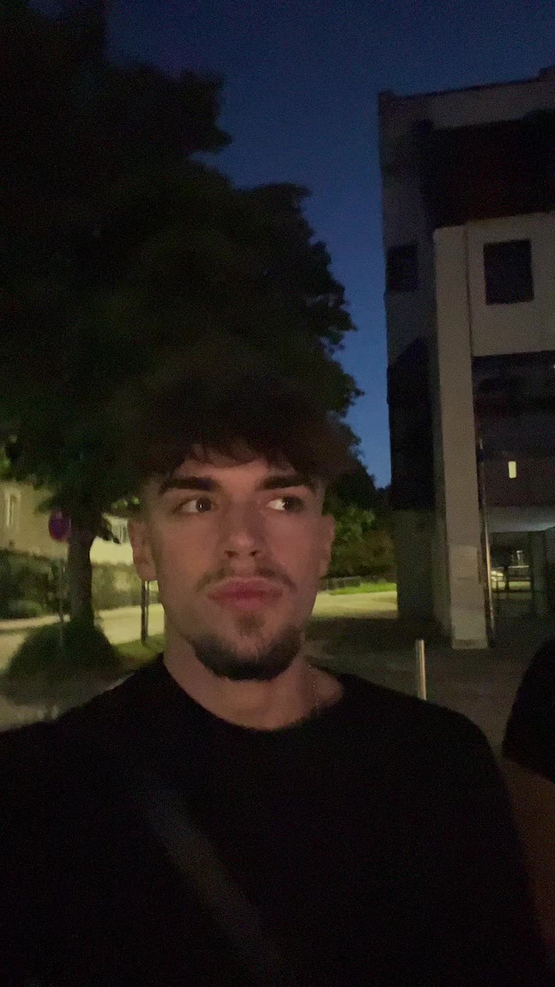@EdoMedo🐻🇧🇦