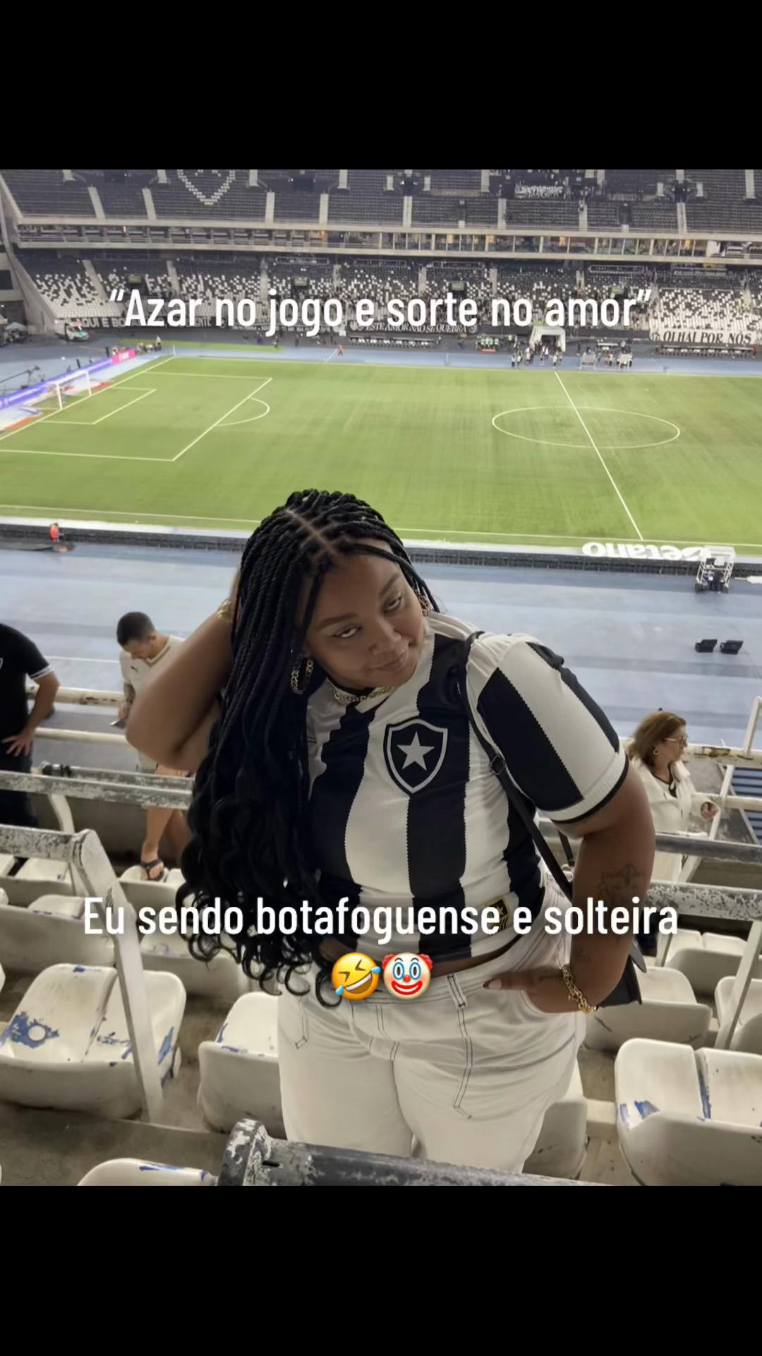 @Laryssa Victoria