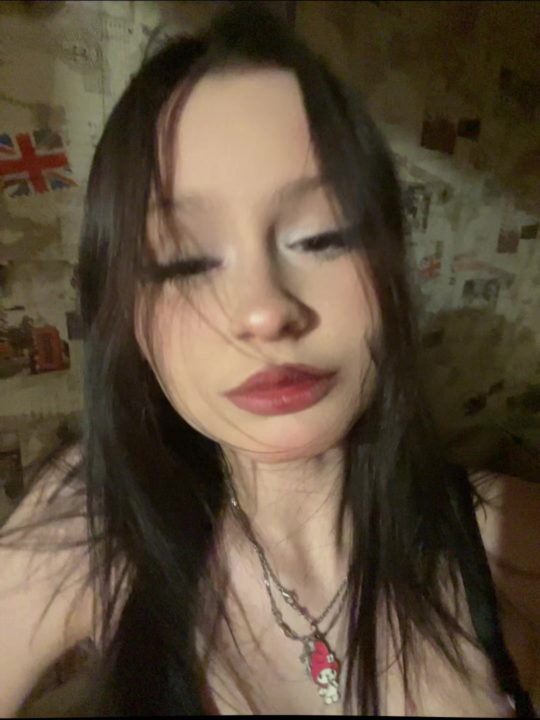 @Позорница