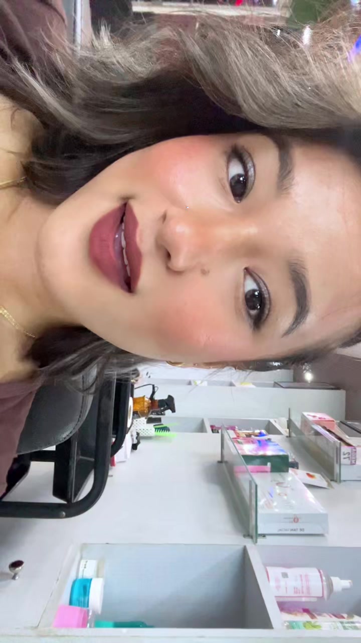 @Aleena Shrestha👸🏼🕊️