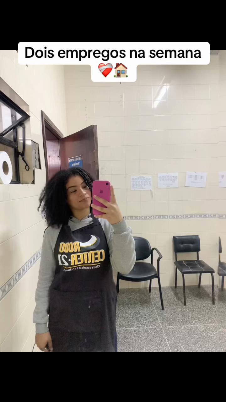 @MIKAELLY _BOLOS