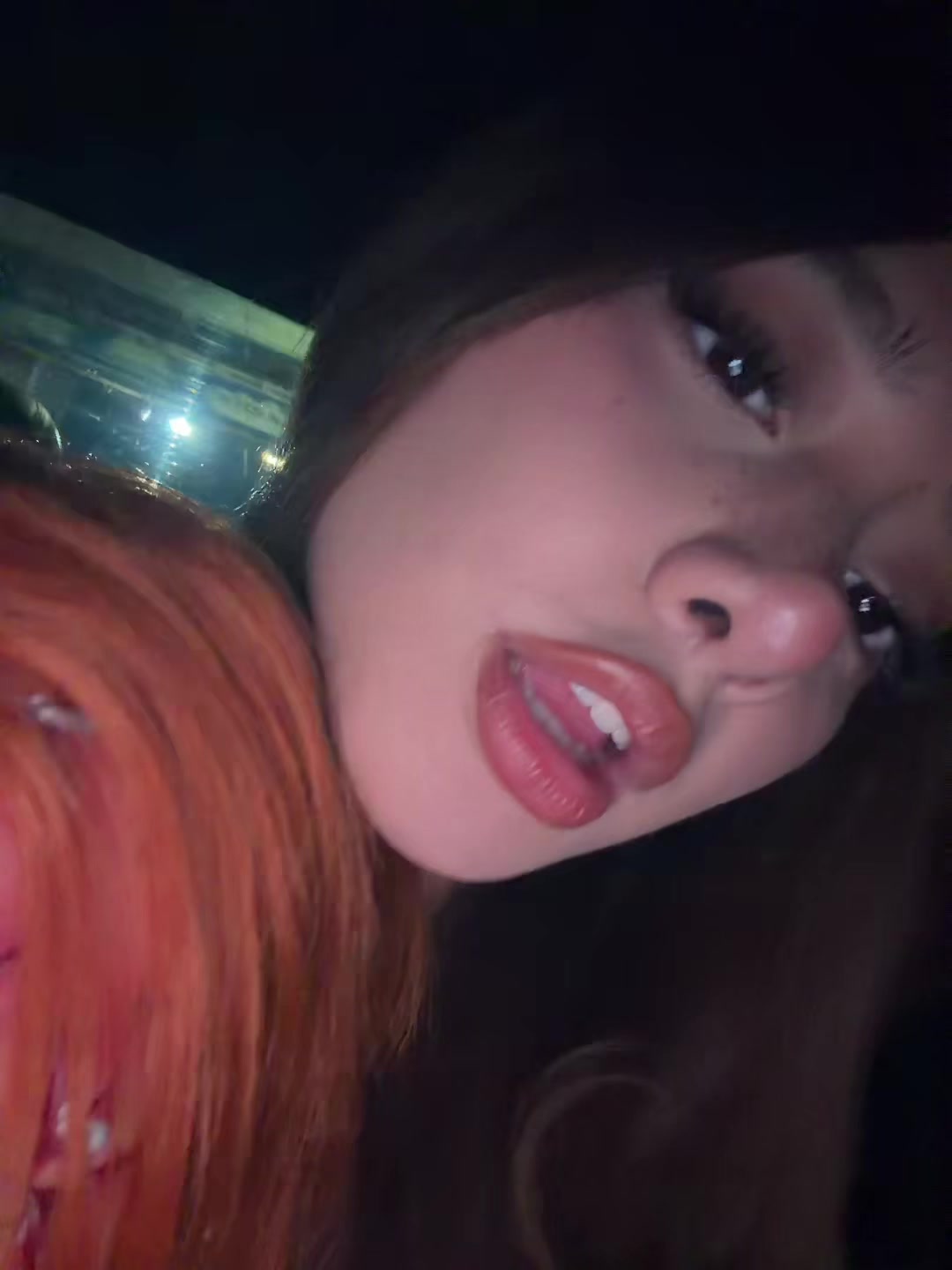 @Mia
