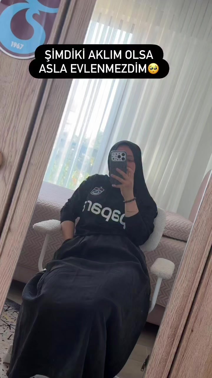@𝘽 𝙊 𝙉 𝘾 𝙐 𝙆