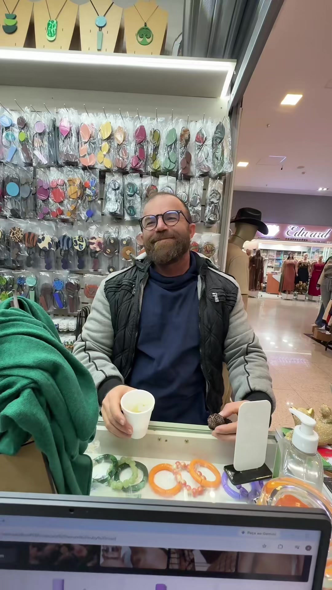 @Maurício Barros