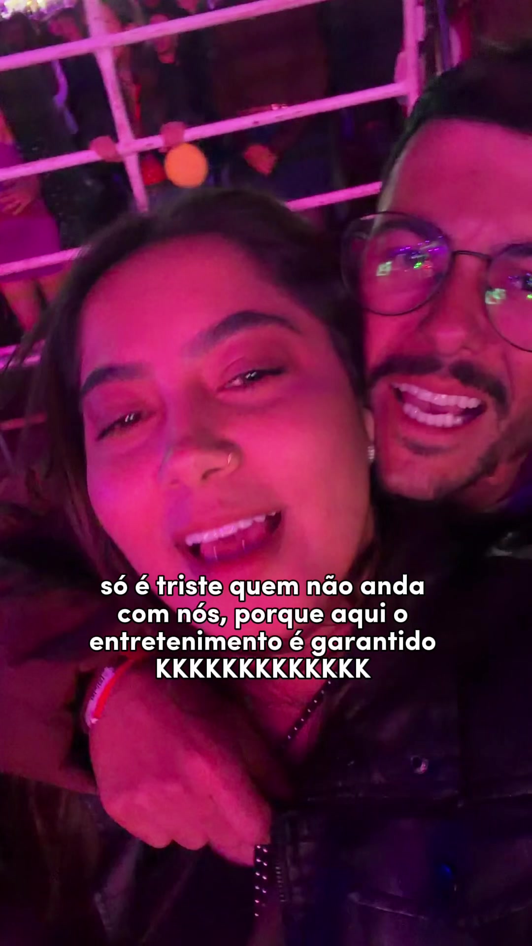 @Thainá