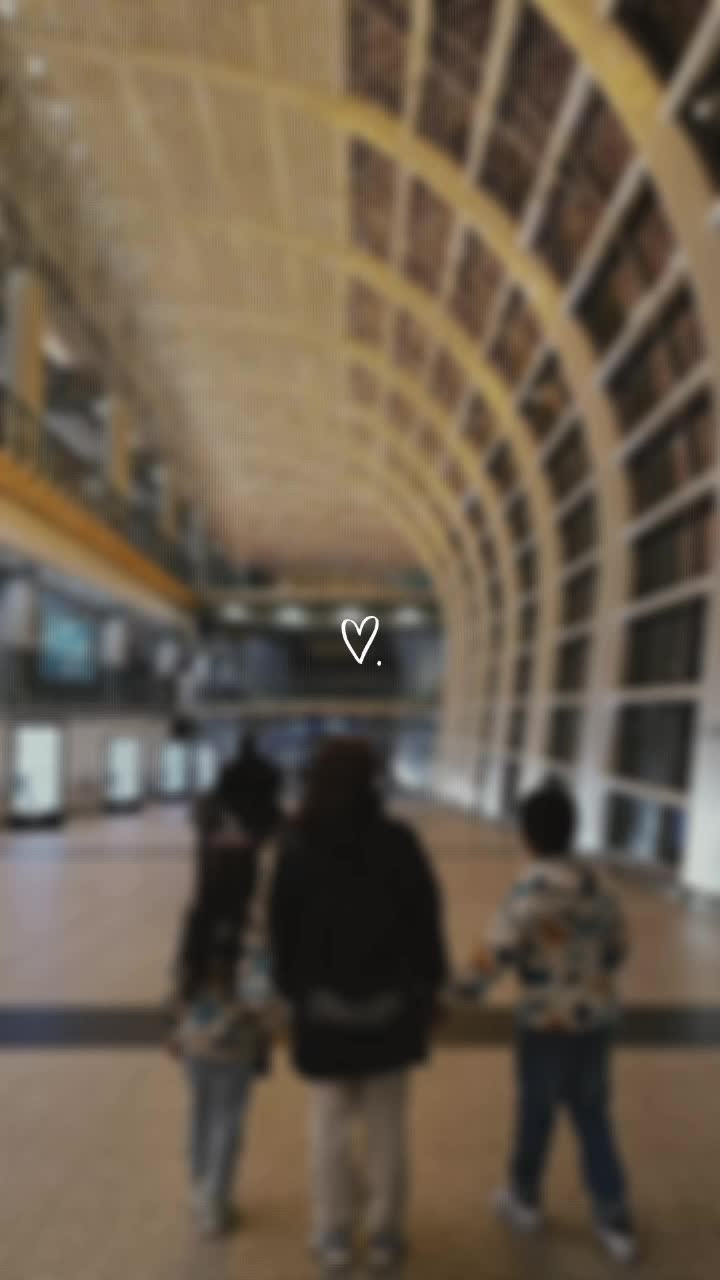 @J A 🪬