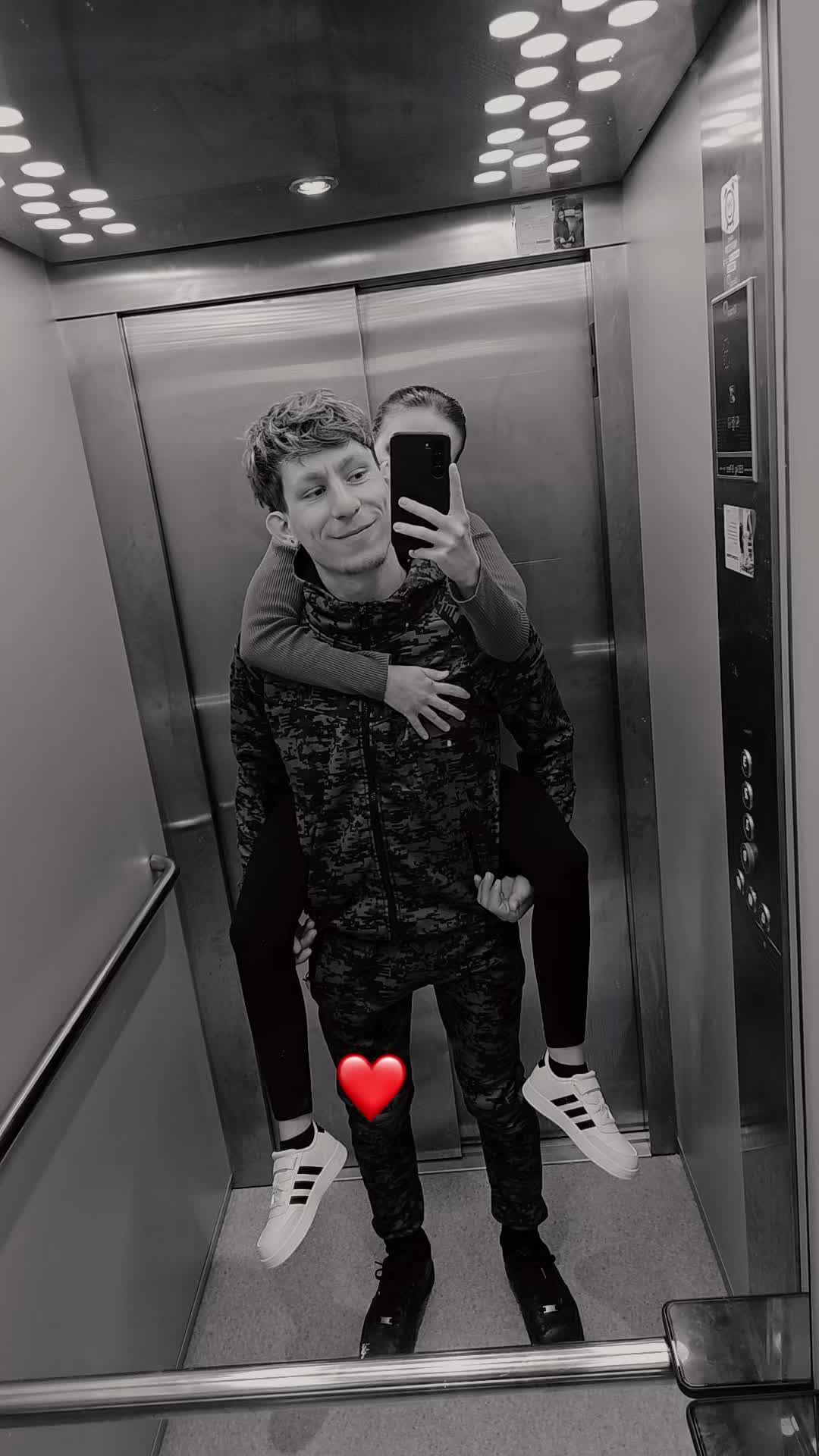 @Prisca 🖤🥀
