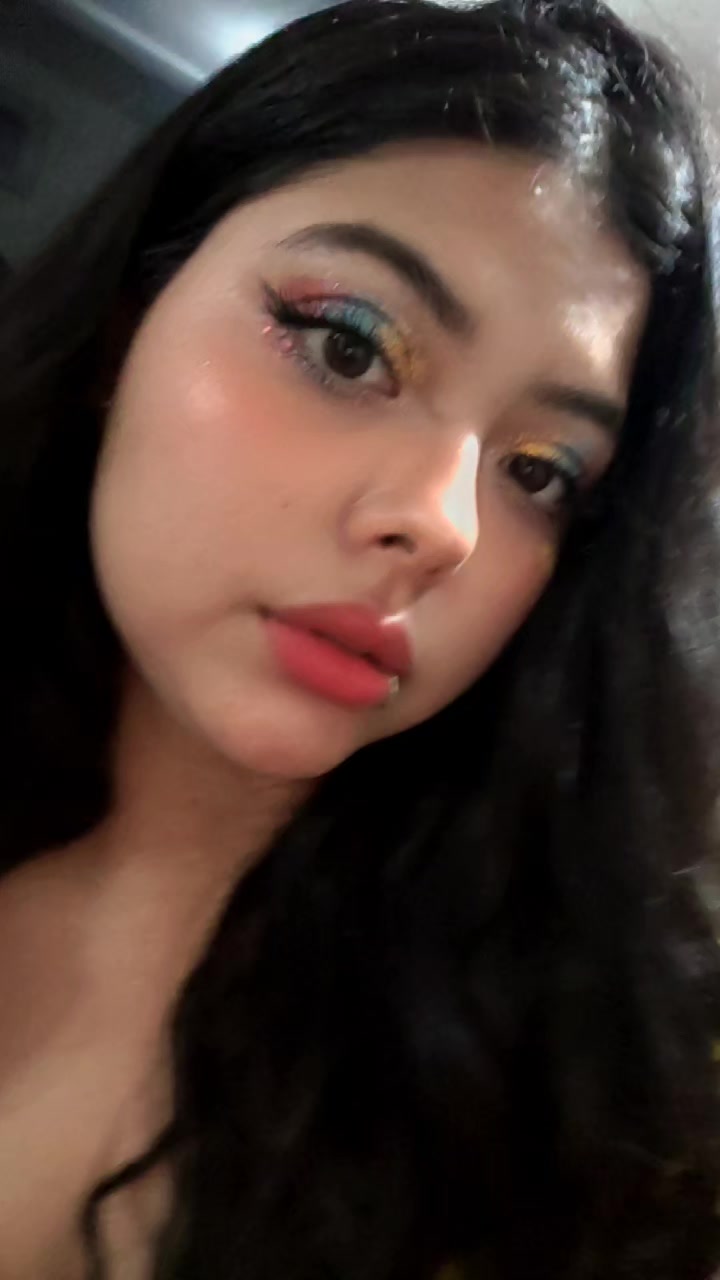 @Bella