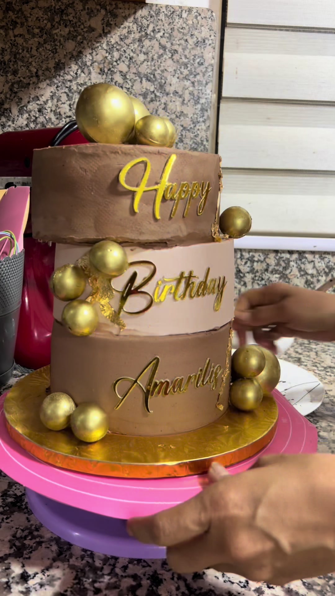 @Valviccake