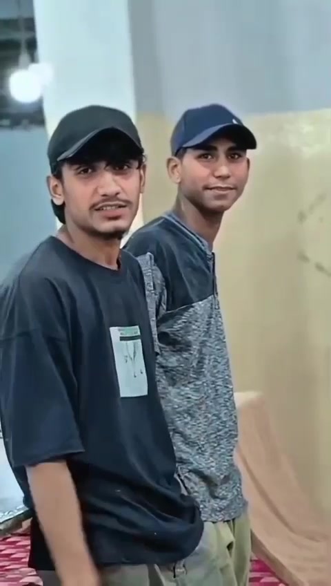 @Bloch Raees 😎
