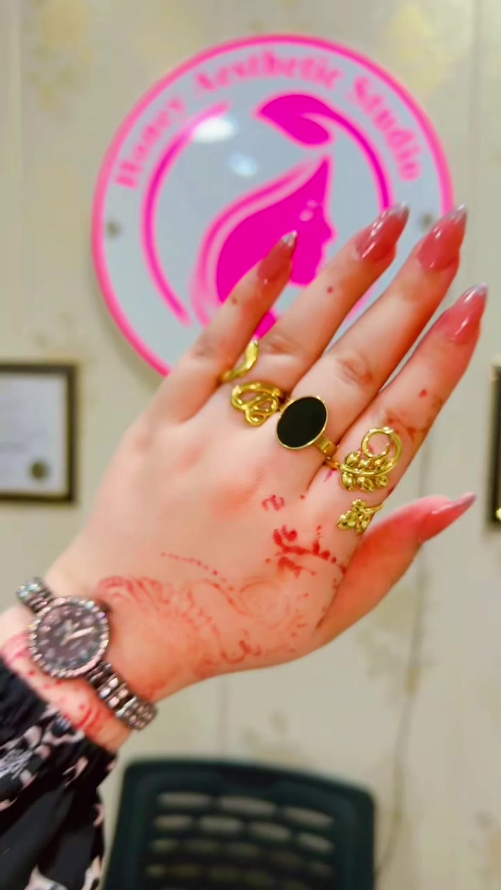 @Honey Aesthetic Studios