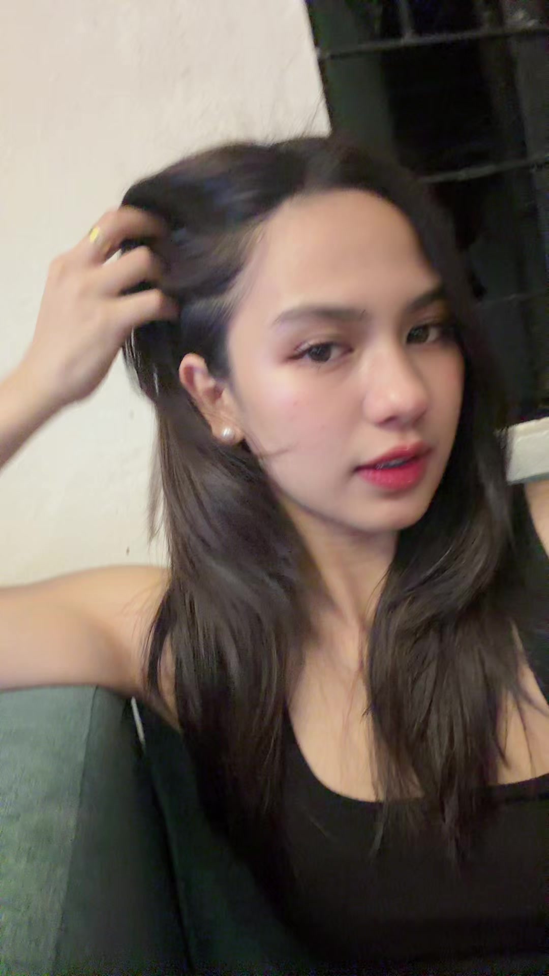 @Ella🌹