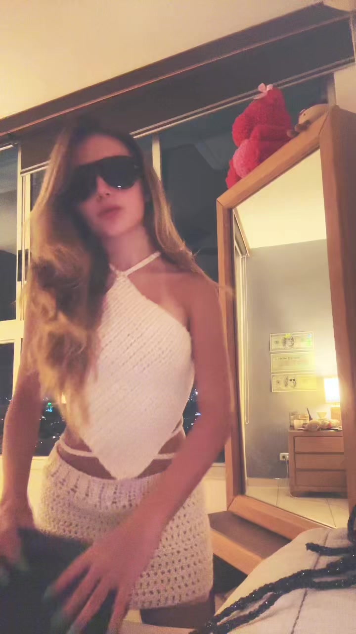 @Lauren De Wolf