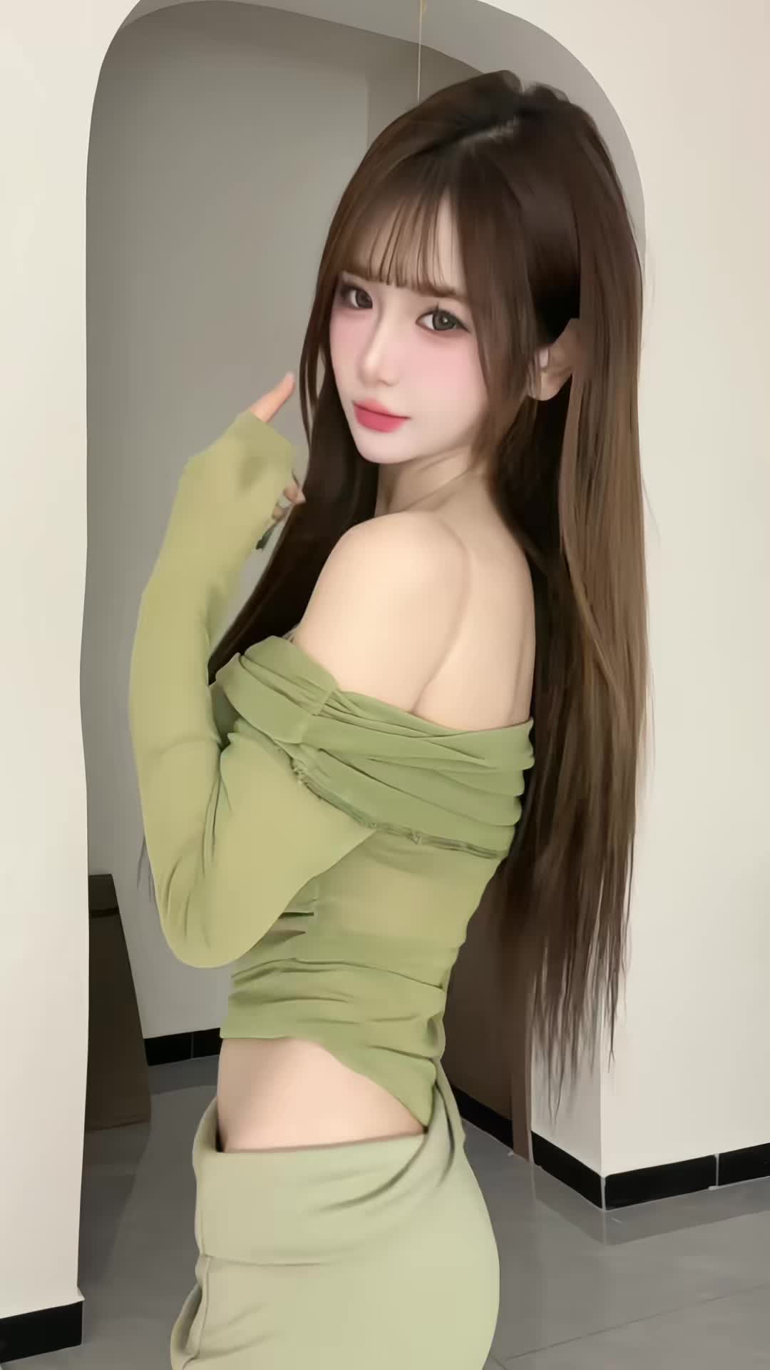 @Cute Chinese girl