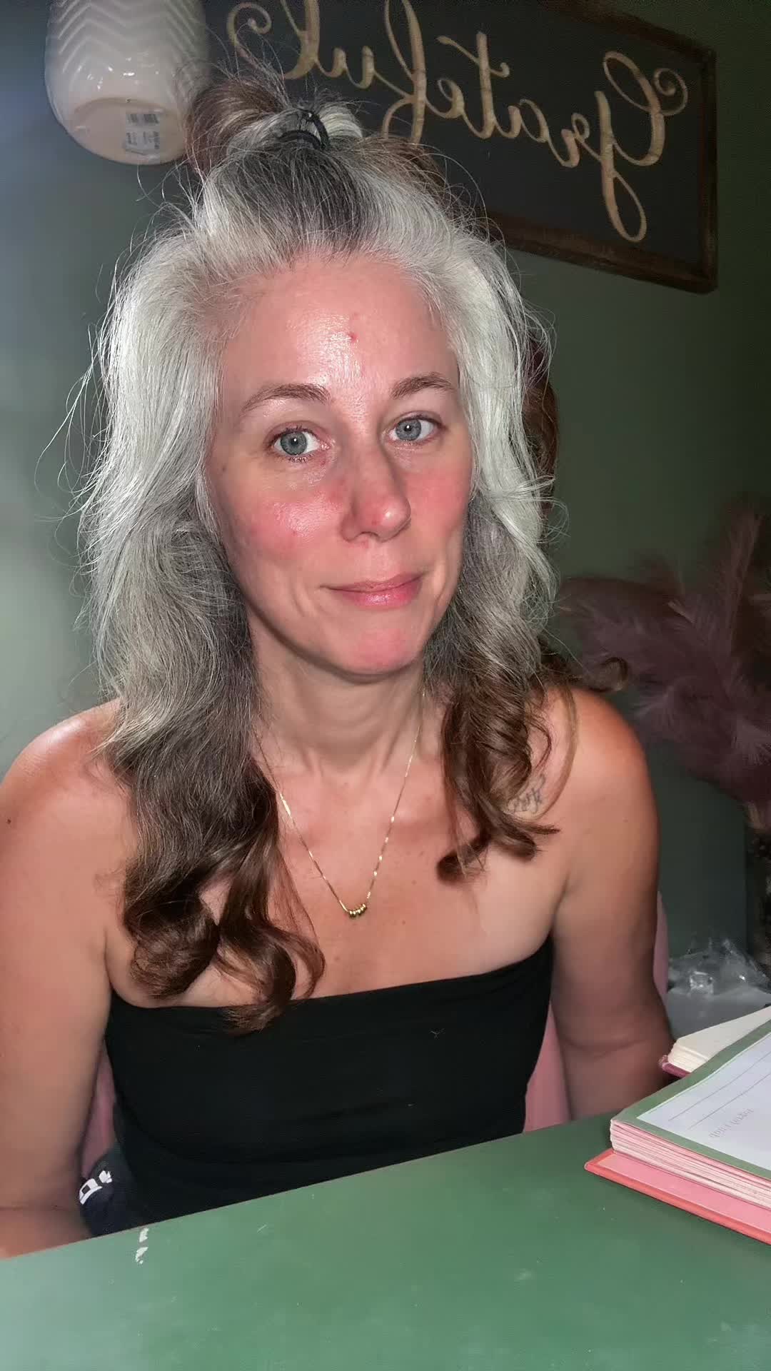 @Michelle | Openly Gray 🩶