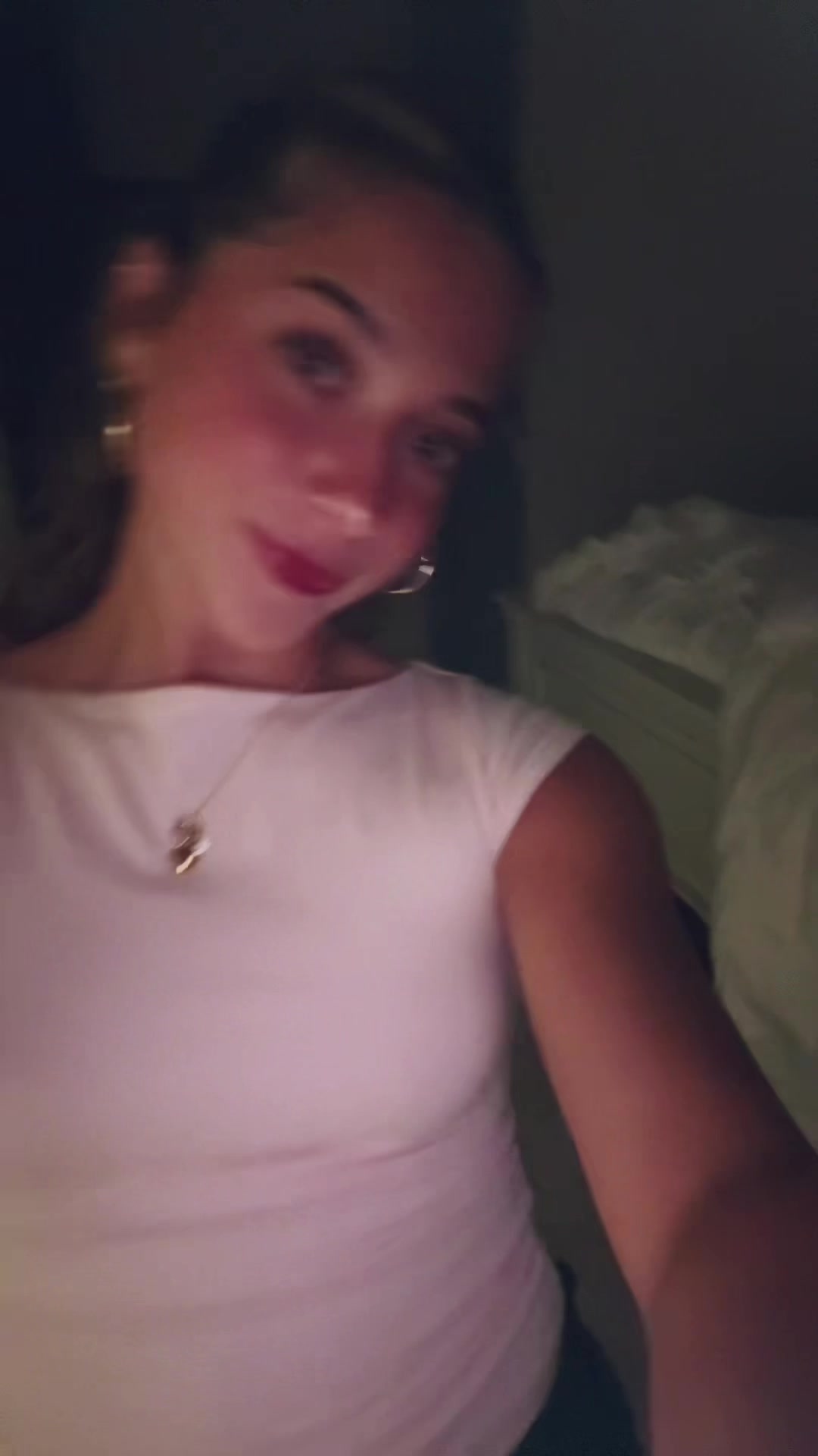 @Bri ⋆˙⟡