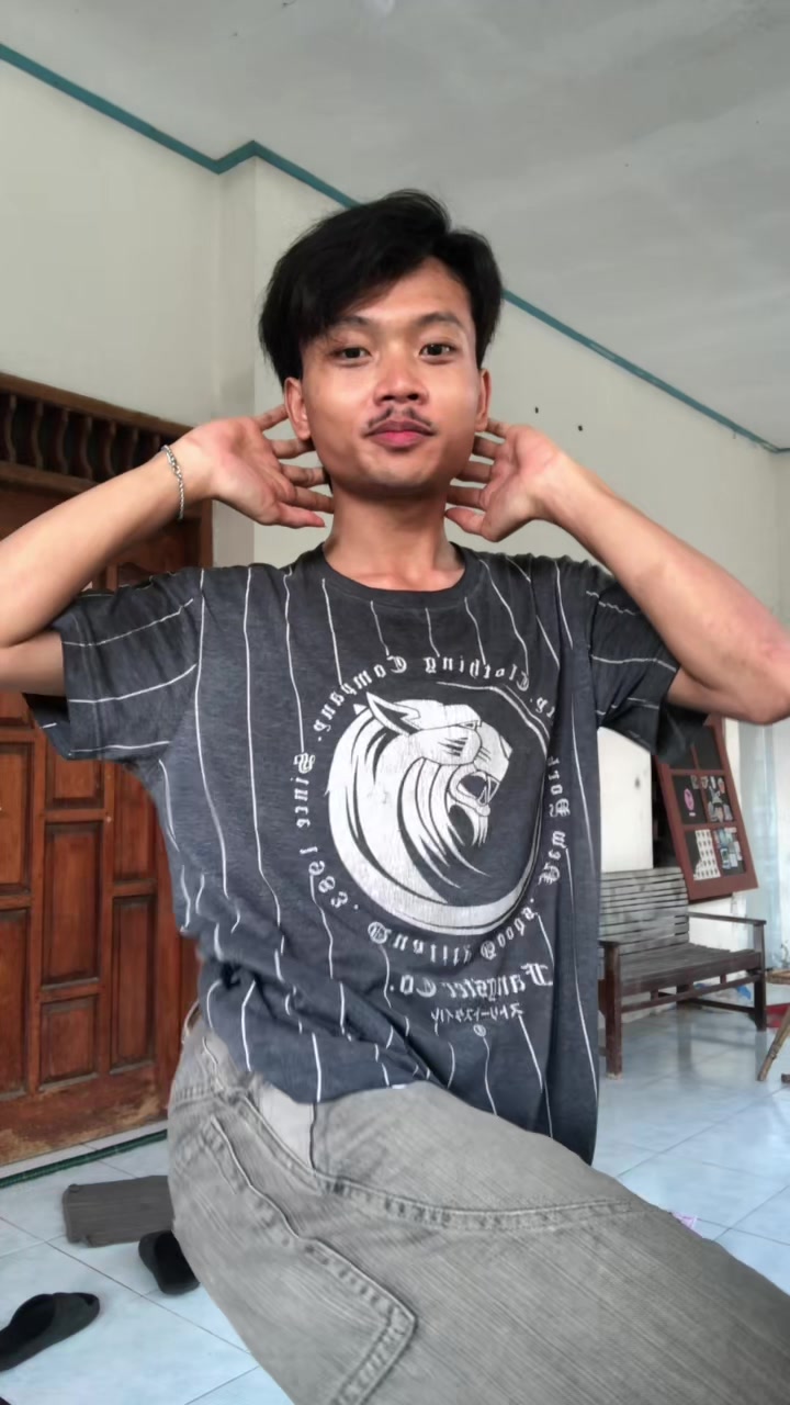 @Inisial F 👾