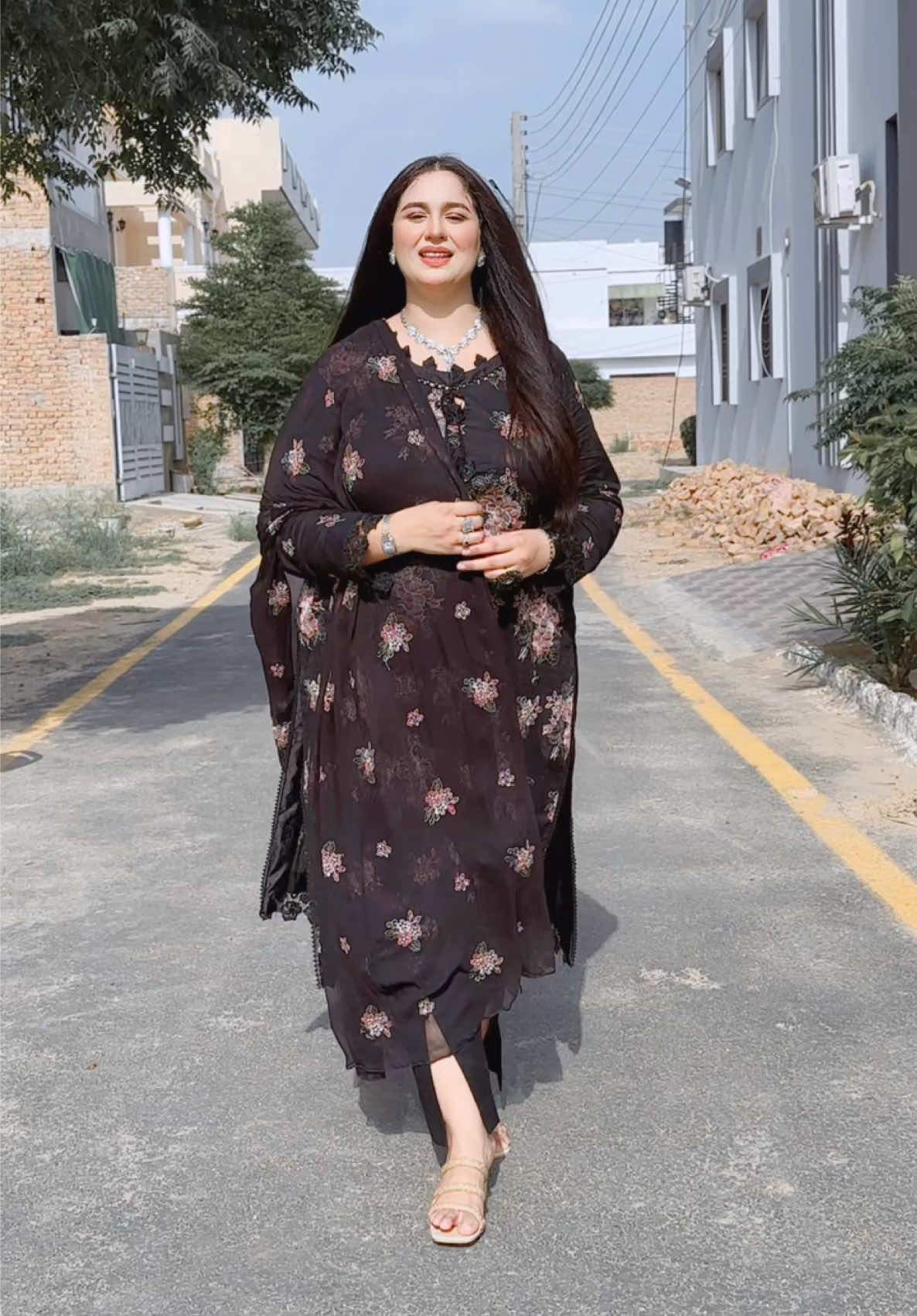 @Alizey Sehar Official