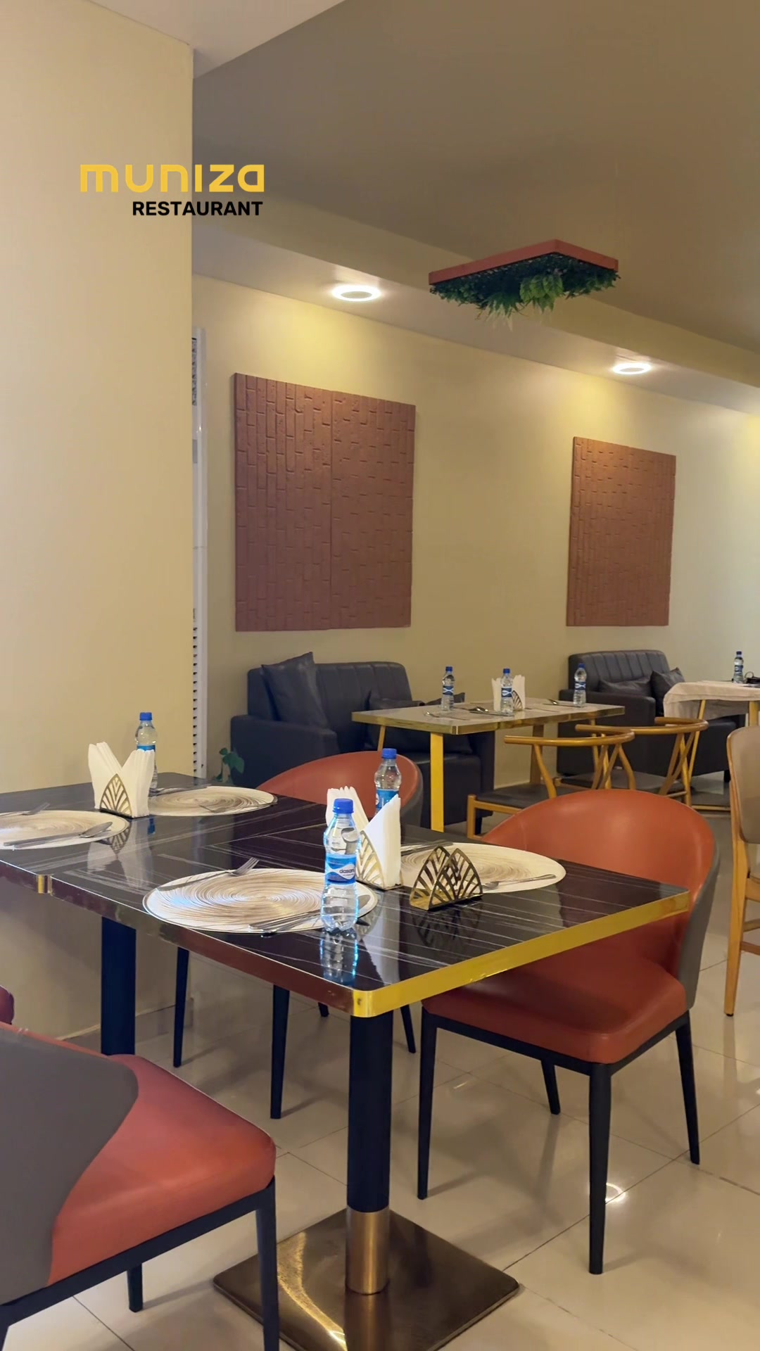 @muniza Restaurant