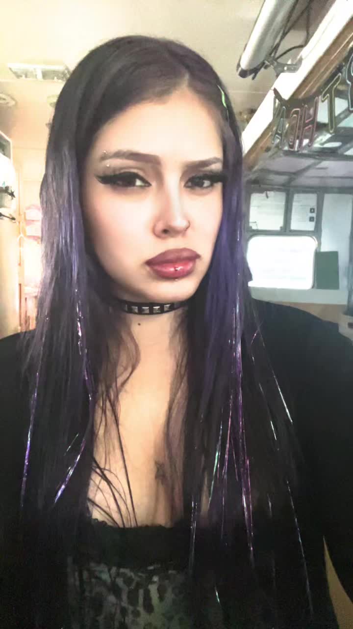 @macabrecvtie
