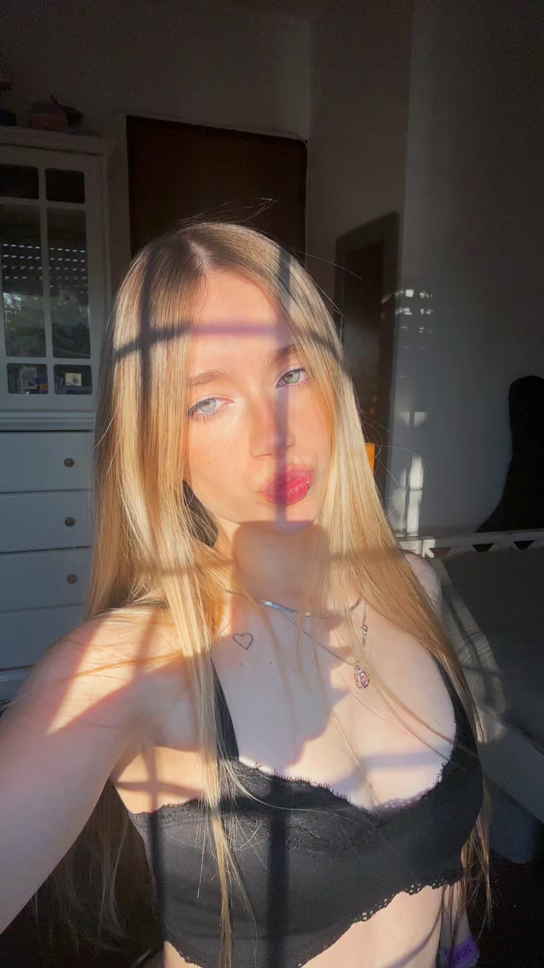 @yan