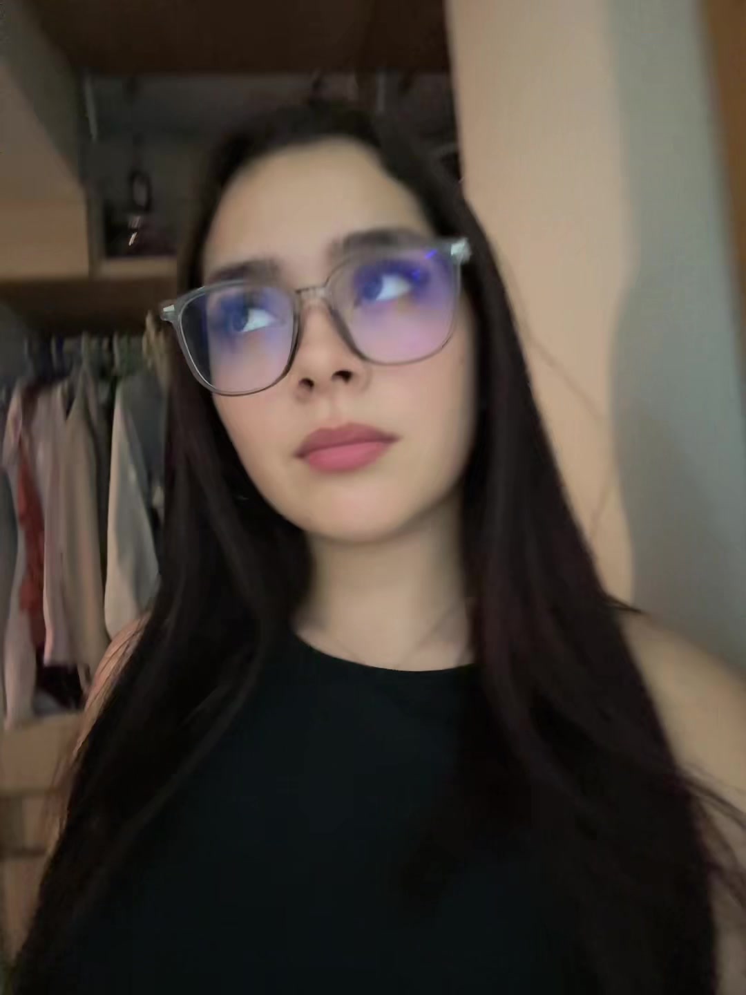 @𝑨𝑽𝑹𝑰𝑳