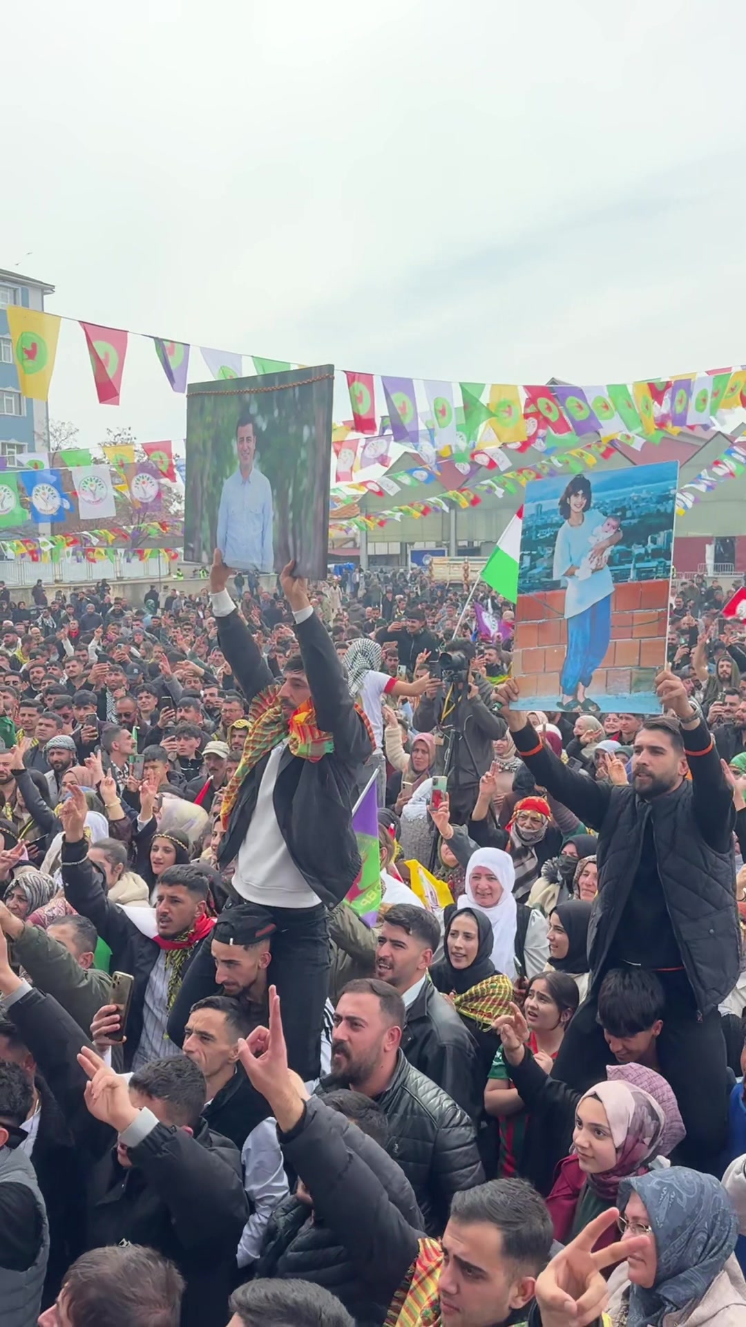 @Devrimçelik