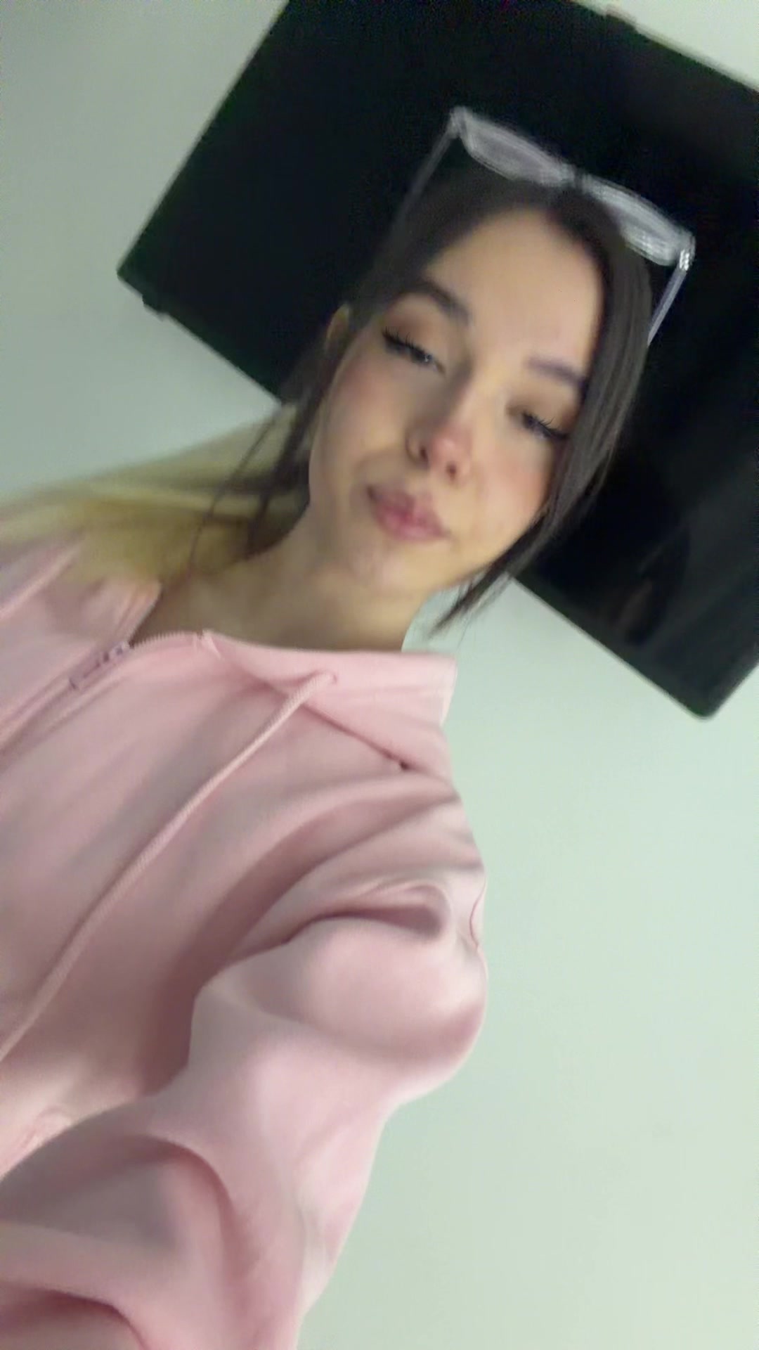 @itsn3ziii
