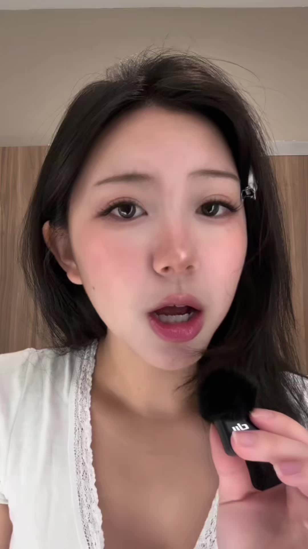 @yeuxdesanna
