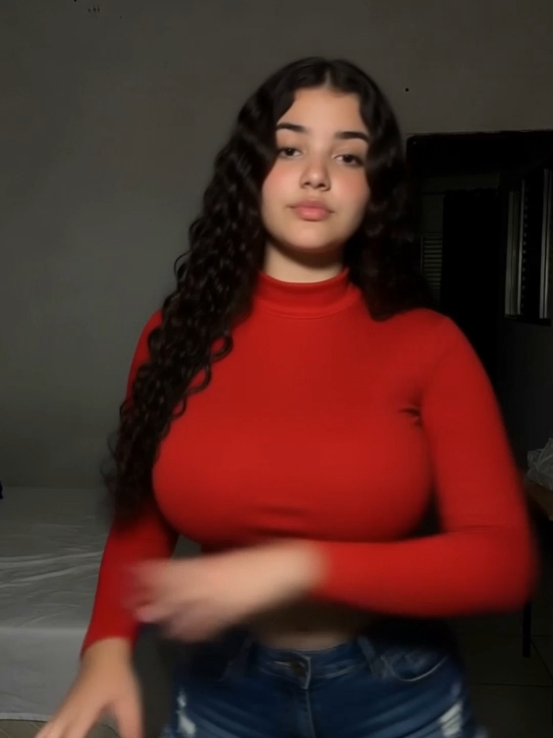 @LarissaFroes