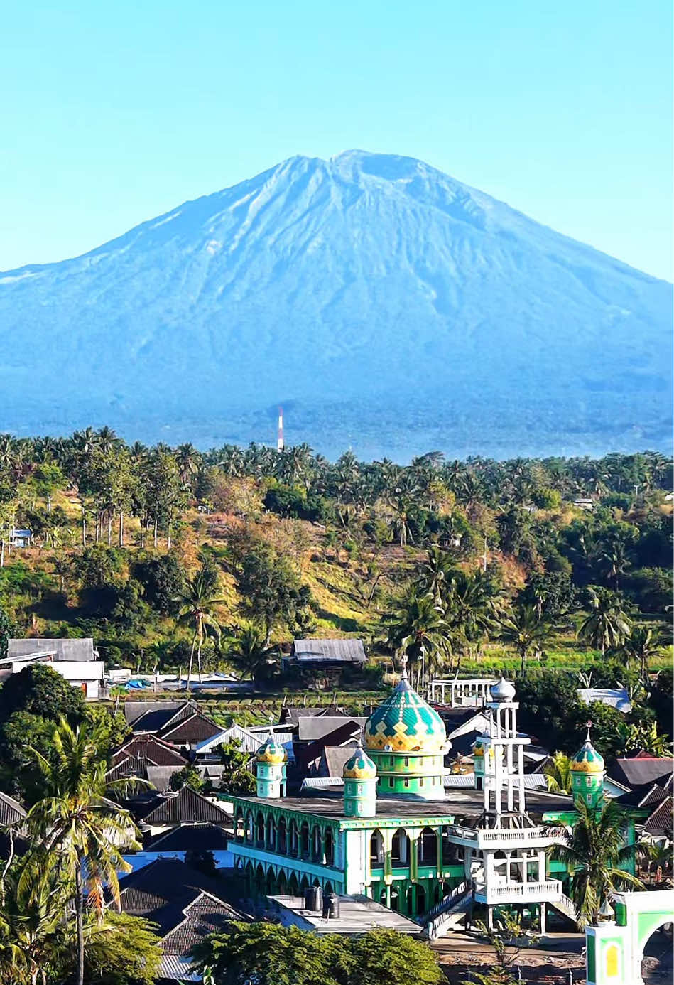 @Lombok Traveler