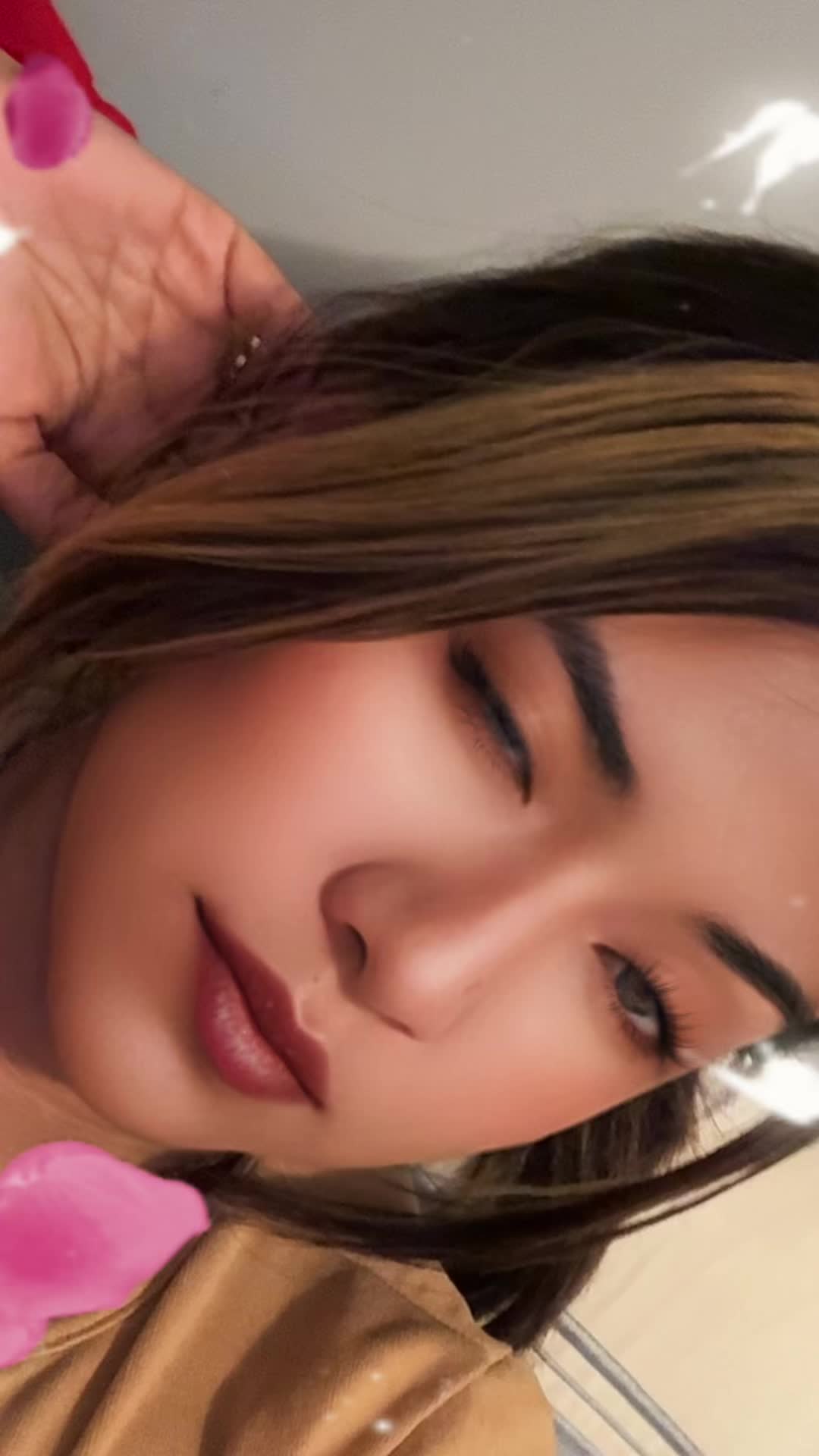 @JulianaB
