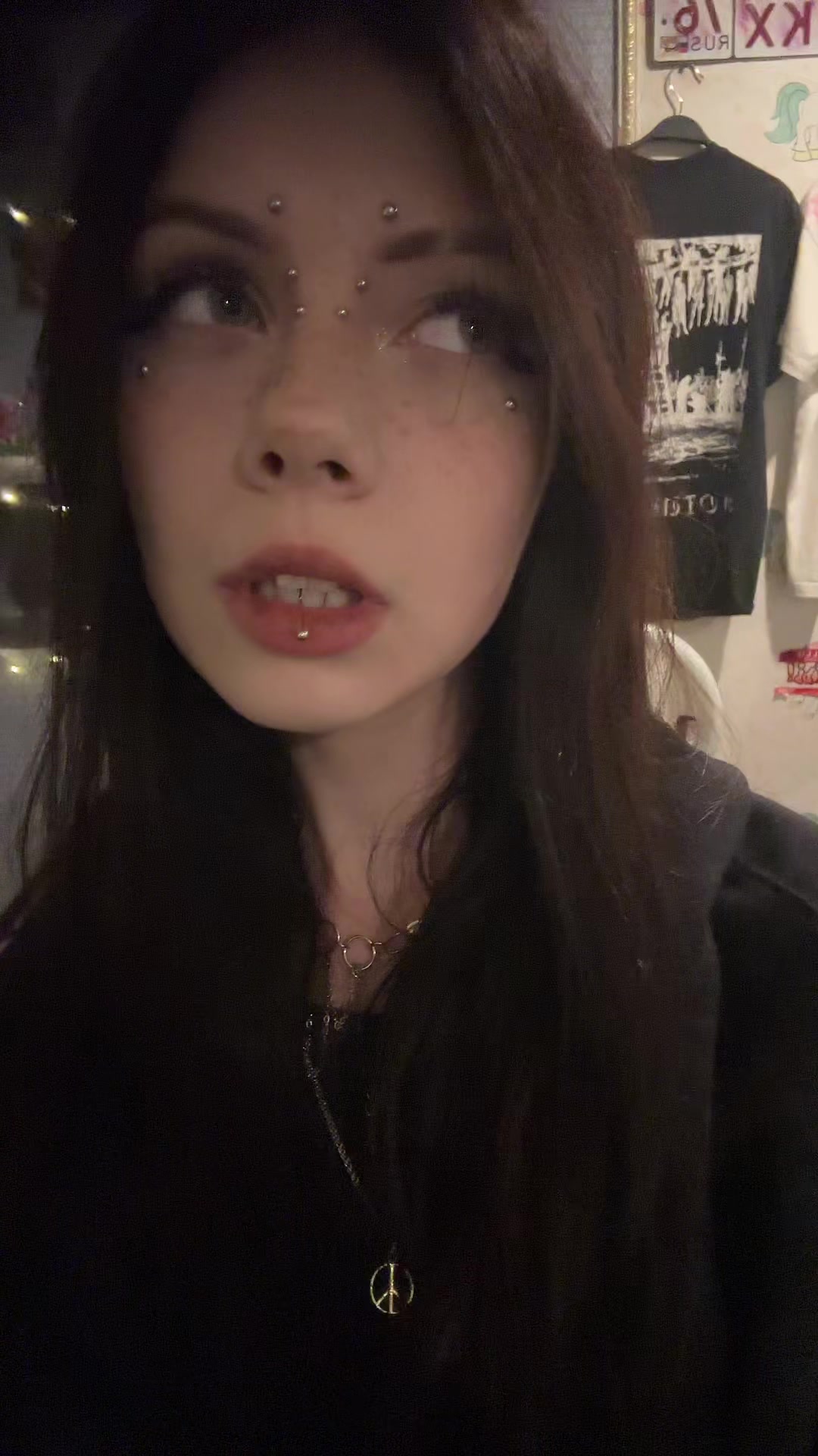 @Алиска Авангардова