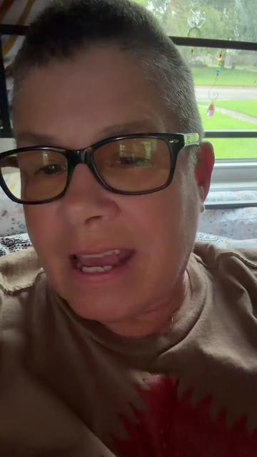 @lauriekinglive