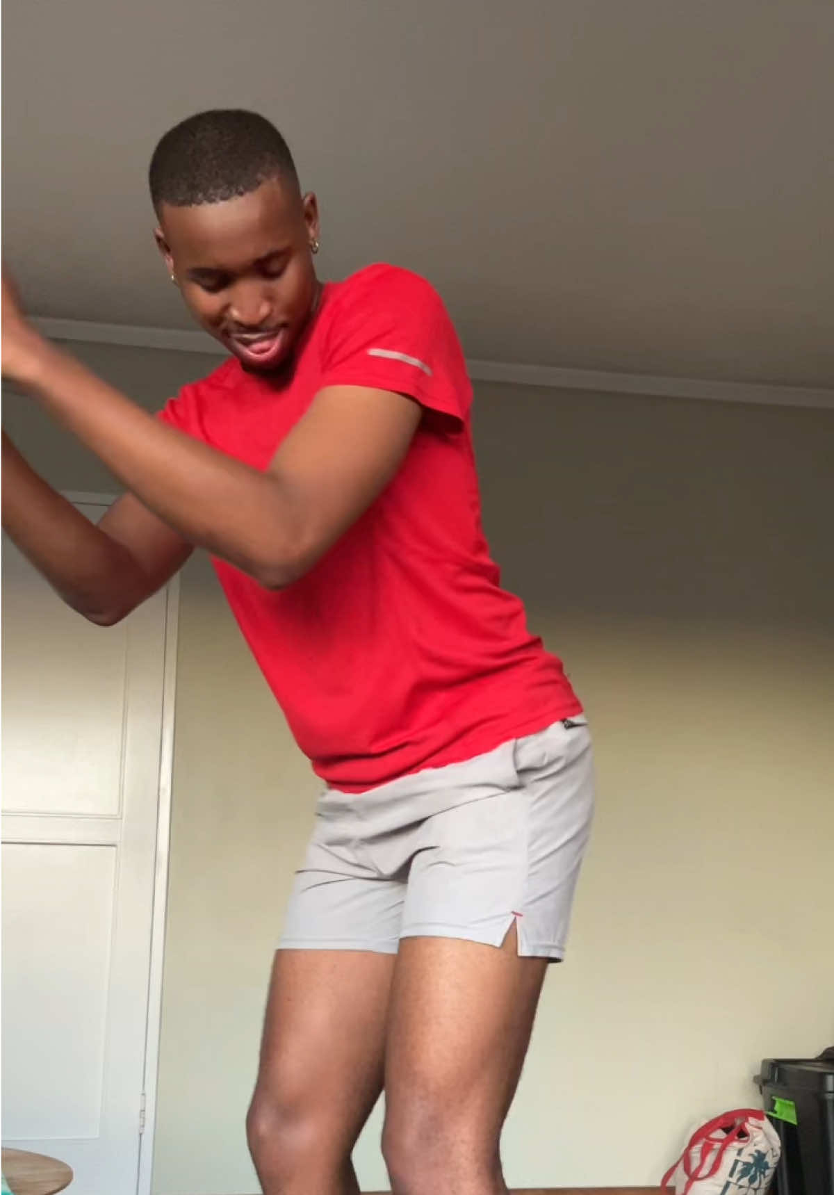 @Luniko Lugogwana