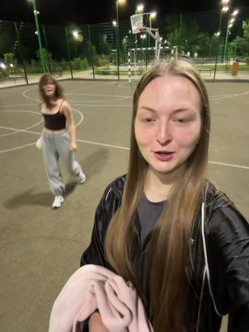 @викусик^