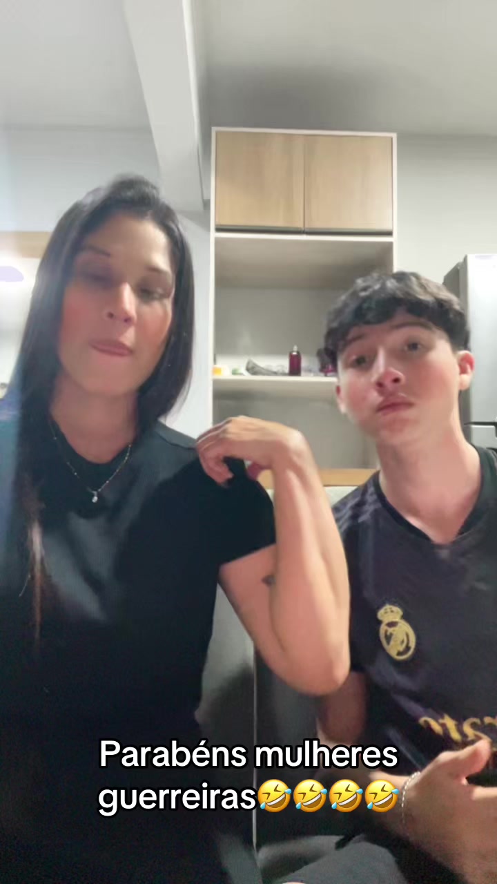 @Família da Comédia💙