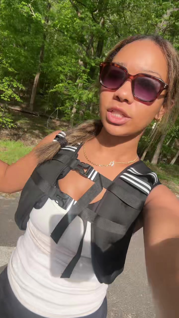 @bigbootybiracialbunny