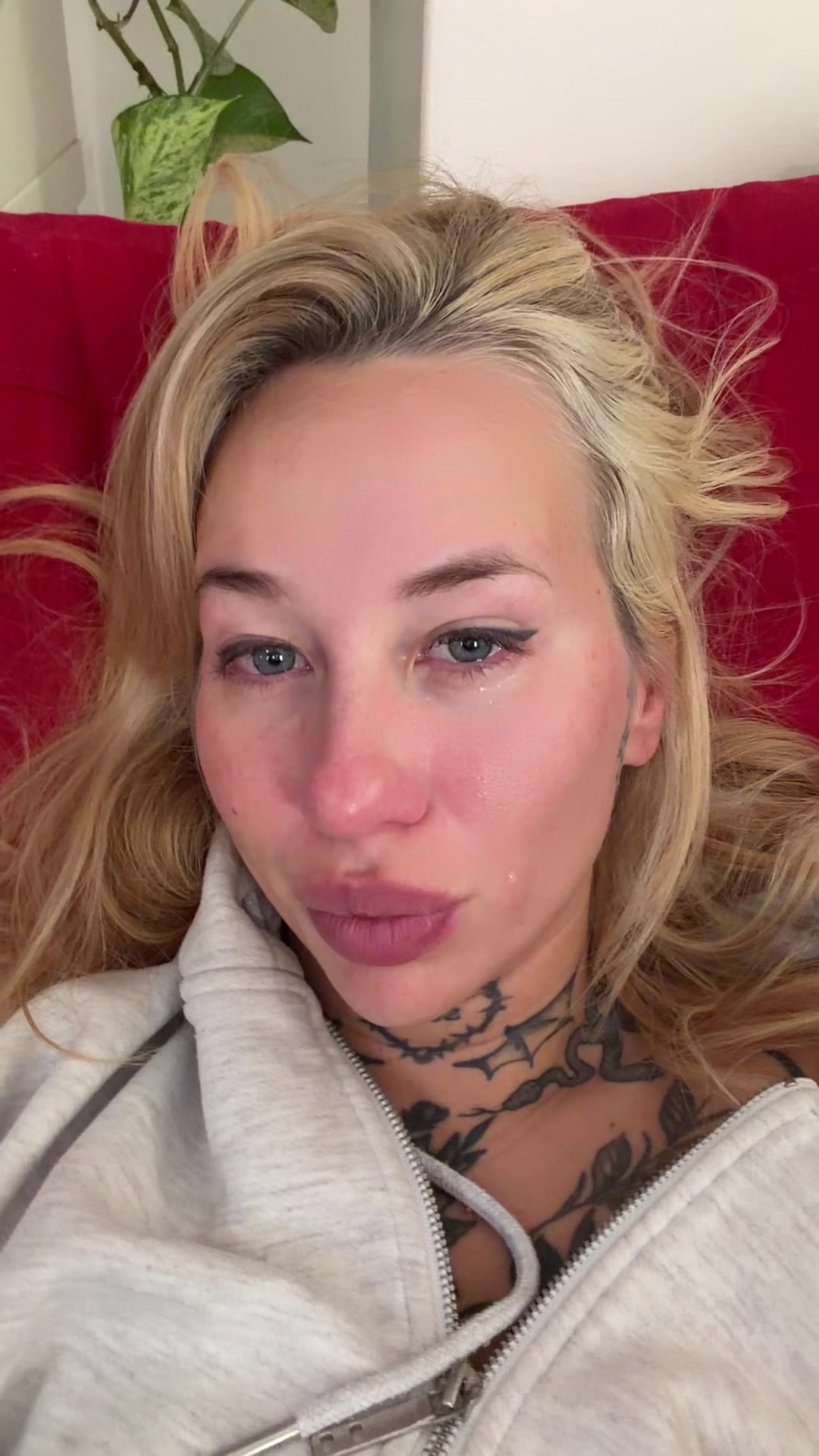 @Feifeiluna
