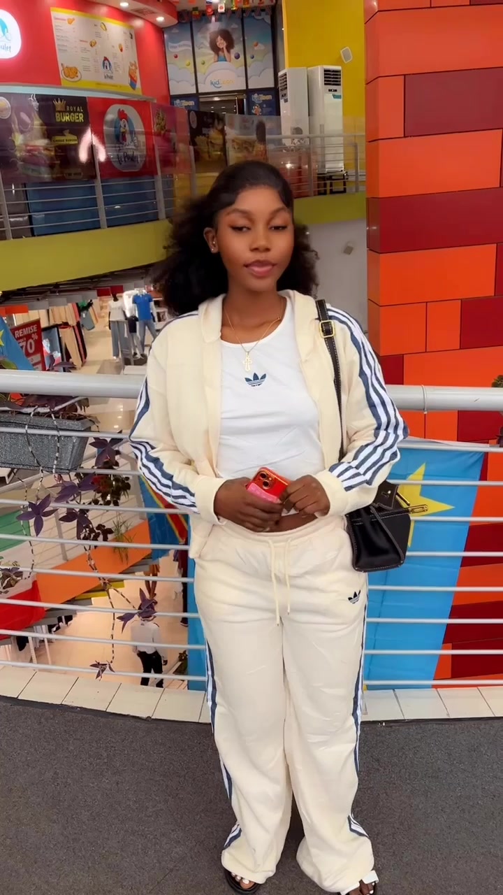 @Gaella ekanga 🤍🍭🌹