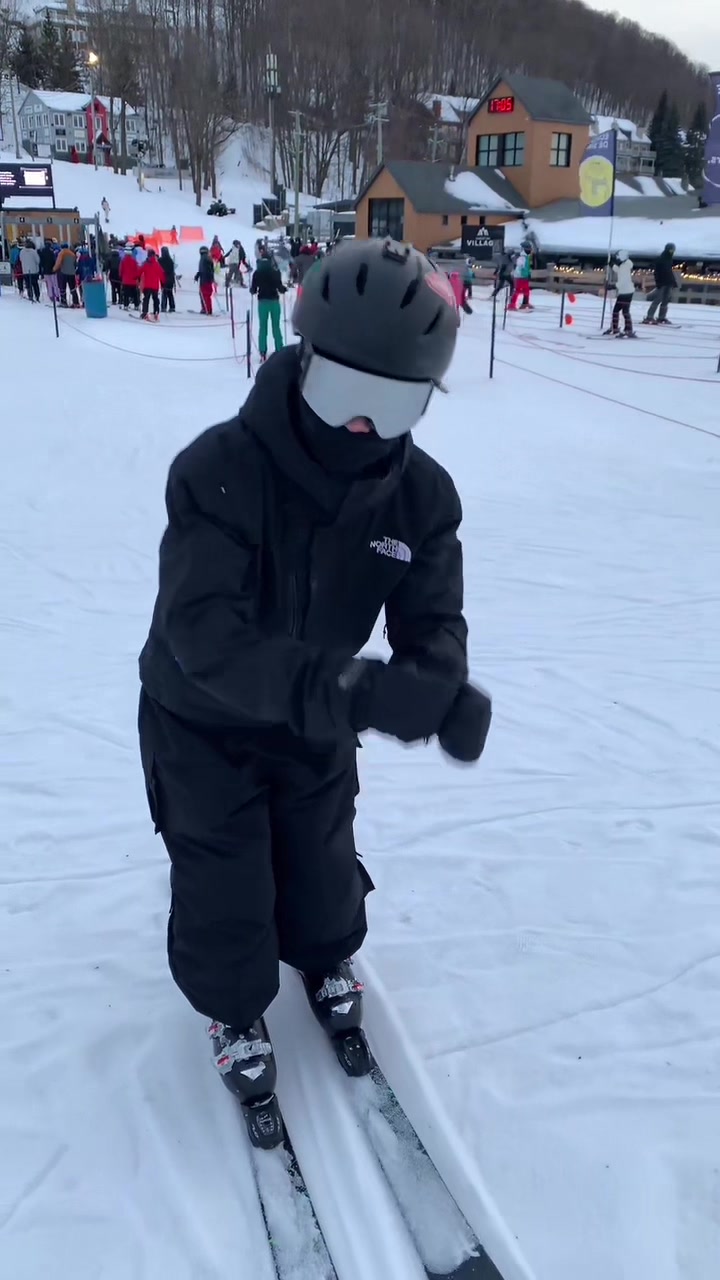 @Jason🇬🇧🇨🇦⛷️⚽️🎣🌪️✈️