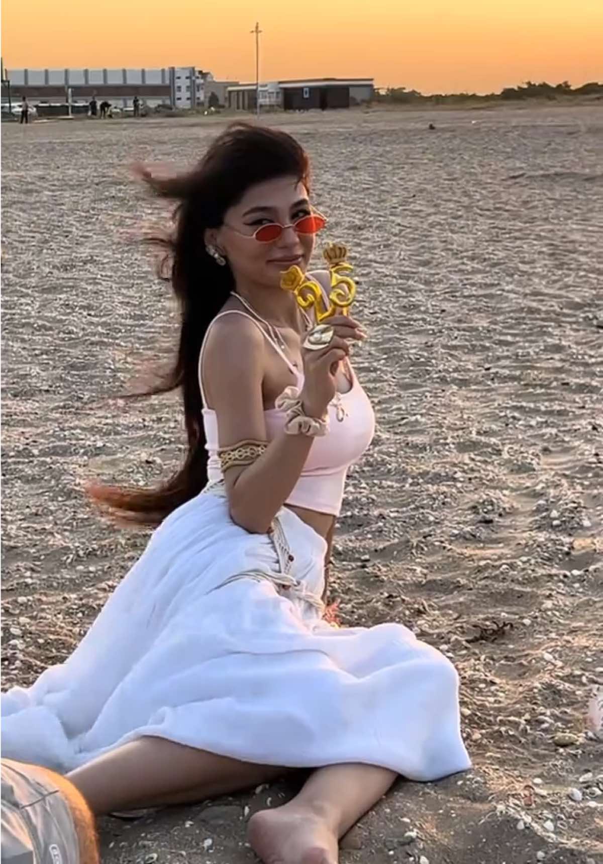 @𝑹&ouml;𝒚𝒂🇦🇿🇺🇸